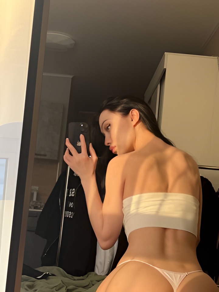 Лизочка привлекальеная девушка из Конаково цена от 1500 руб