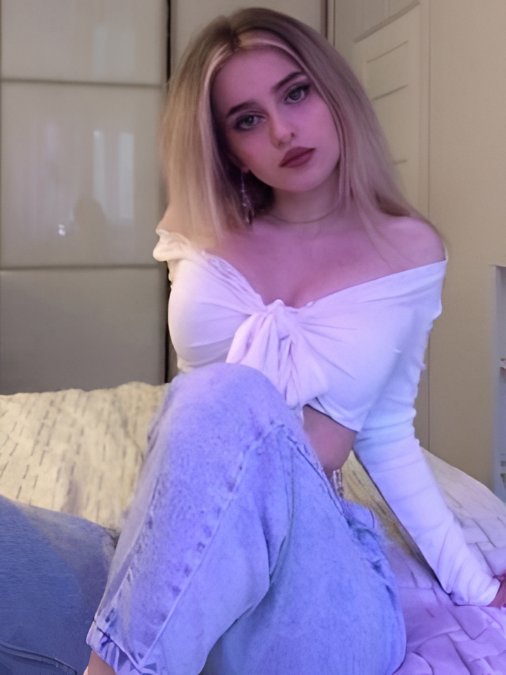 Ната привлекальеная девушка из Конаково цена от 2500 руб