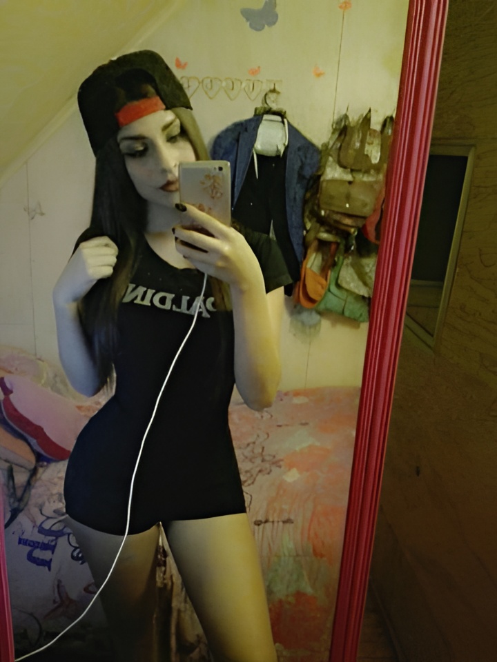 Рената привлекальеная девушка из Конаково цена от 2000 руб