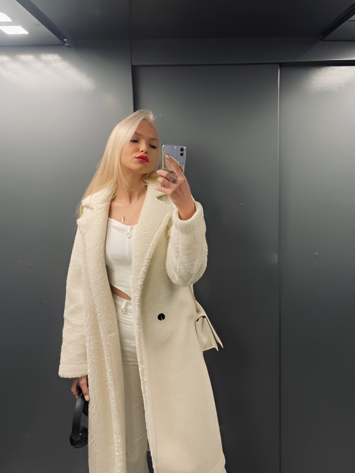 Таисия привлекальеная девушка из Конаково цена от 3000 руб