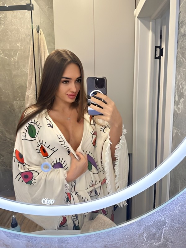 Людмила привлекательная девушка из Конаково цена от 10000 руб