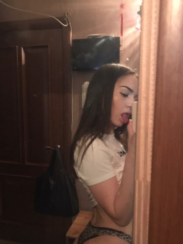 Ириша привлекательная девушка из Конаково цена от 3000 руб